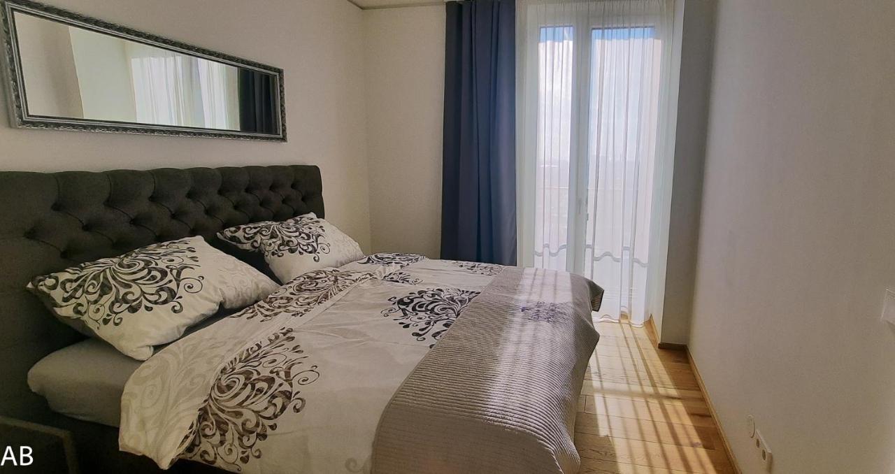 Superior Apartment & Rooftop Pool Viyana Dış mekan fotoğraf