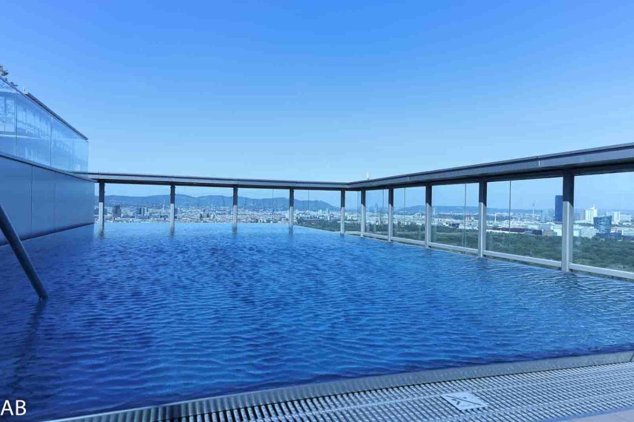 Superior Apartment & Rooftop Pool Viyana Dış mekan fotoğraf